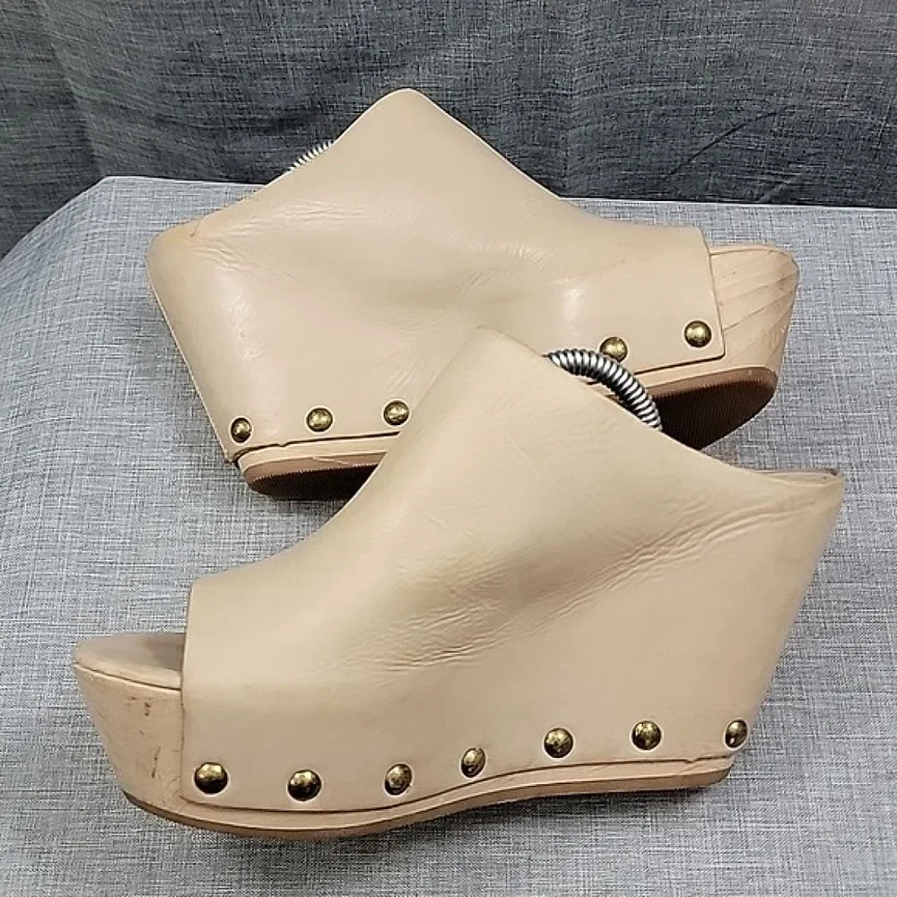 Vic Matie Italy Cream leather studded wedge sandals Slip-On - Women's SZ 37